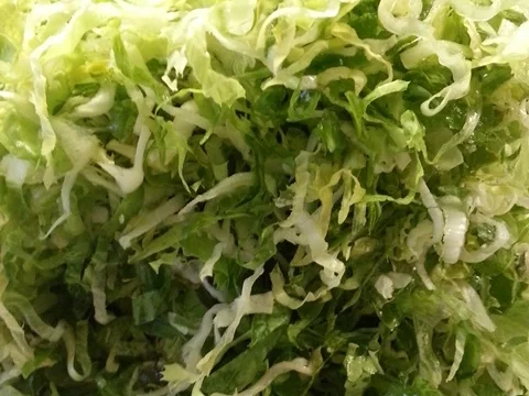 Rezept: Lachsfilet mit lauwarmen Endivensalat à la Biggi Bild Nr. 7 Lachsfilet mit lauwarmen Endivensalat à la Biggi - Rezept - Bild Nr. 7