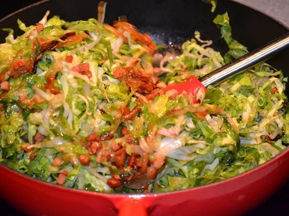 Rezept: Lachsfilet mit lauwarmen Endivensalat à la Biggi Bild Nr. 16 Lachsfilet mit lauwarmen Endivensalat à la Biggi - Rezept - Bild Nr. 16