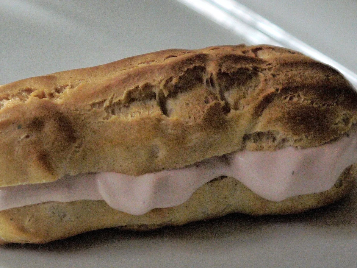 Eclairs mit Himbeer-Curd-Frischkäsefüllung - Rezept - Bild Nr. 7