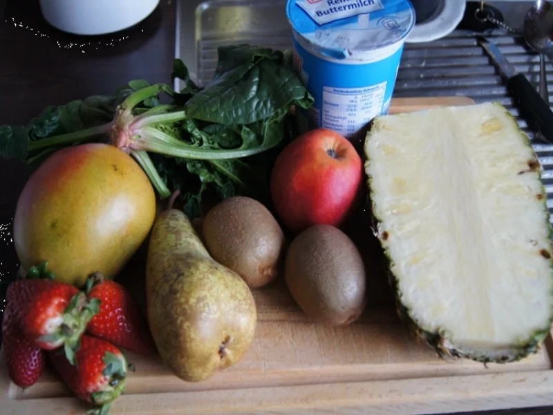 Buttermilch-Gemüse-Obst-Smoothie - Rezept - Bild Nr. 2