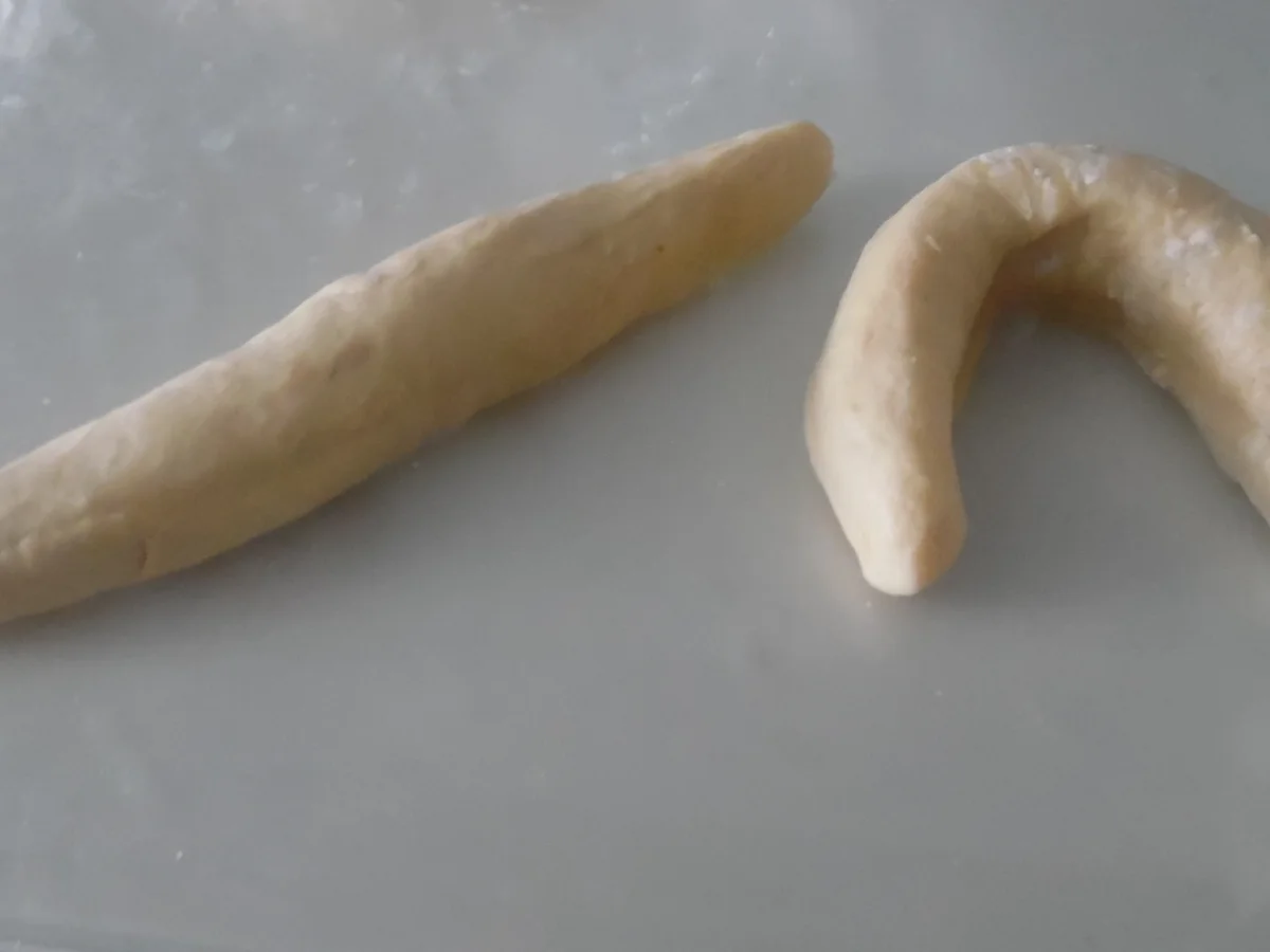 Rezept: Butterhörnchen Bild Nr. 6 Butterhörnchen - Rezept - Bild Nr. 6