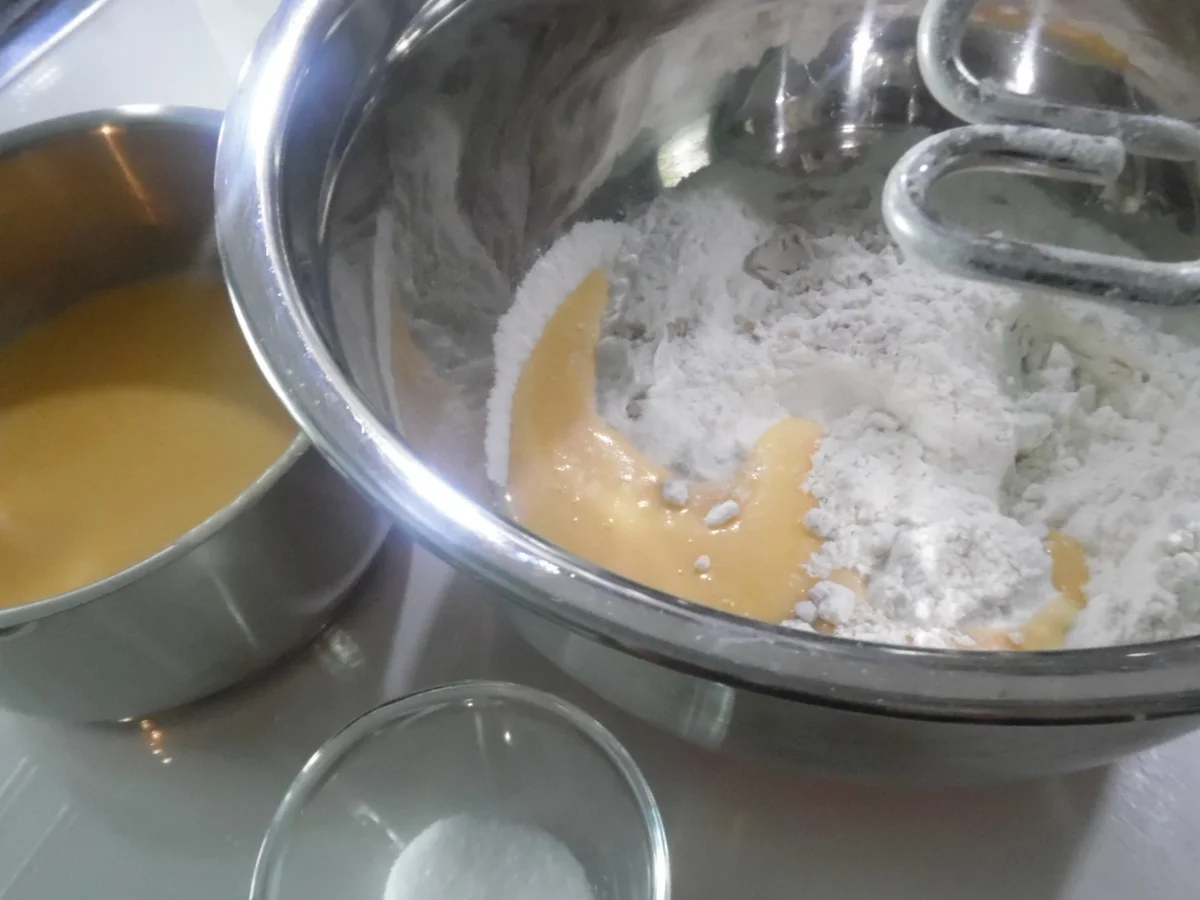 Rezept: Butterhörnchen Bild Nr. 13 Butterhörnchen - Rezept - Bild Nr. 13