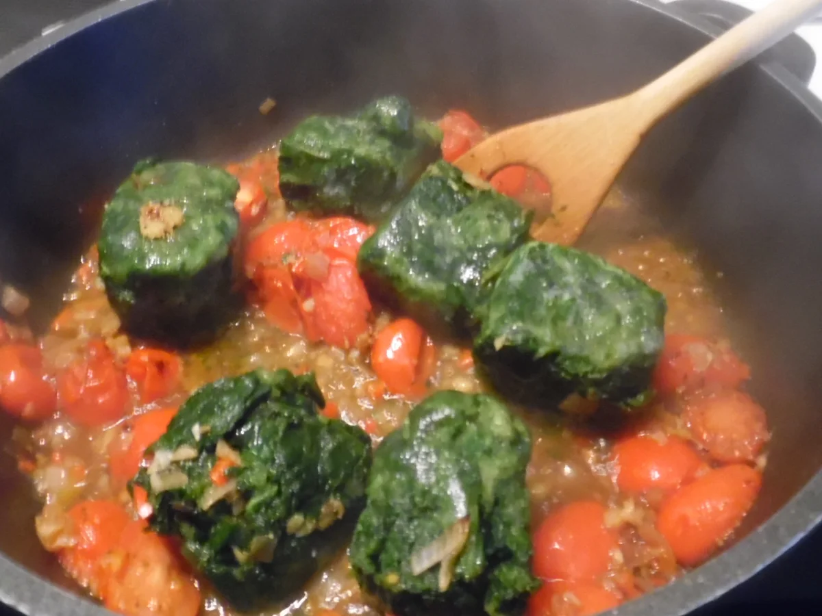 Gorgonzola-Spinat mit Garnelen und Farfalle - Rezept - Bild Nr. 5