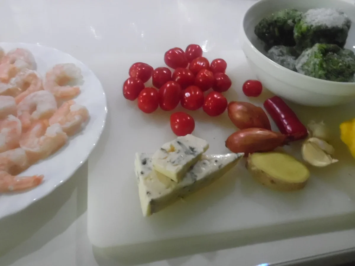 Gorgonzola-Spinat mit Garnelen und Farfalle - Rezept - Bild Nr. 10