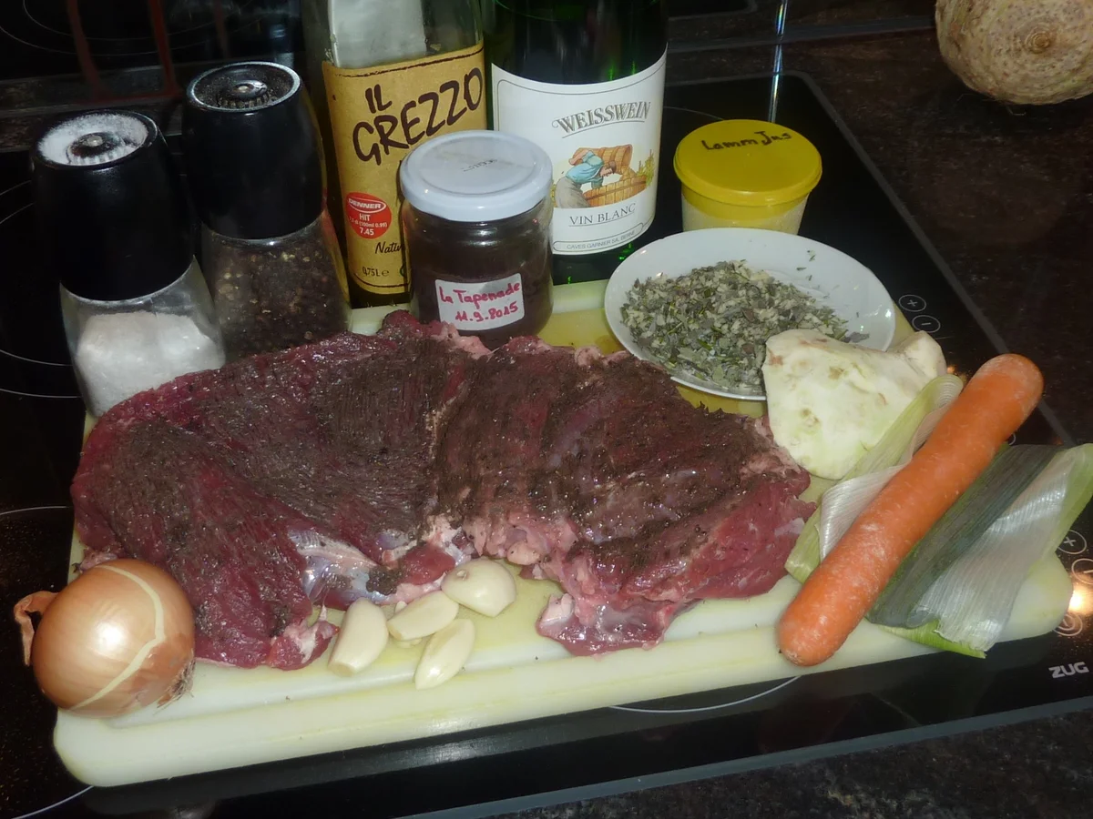 Rezept: Lammgigot mit Tapenade & Kräuter Bild Nr. 2 Lammgigot mit Tapenade & Kräuter - Rezept - Bild Nr. 2