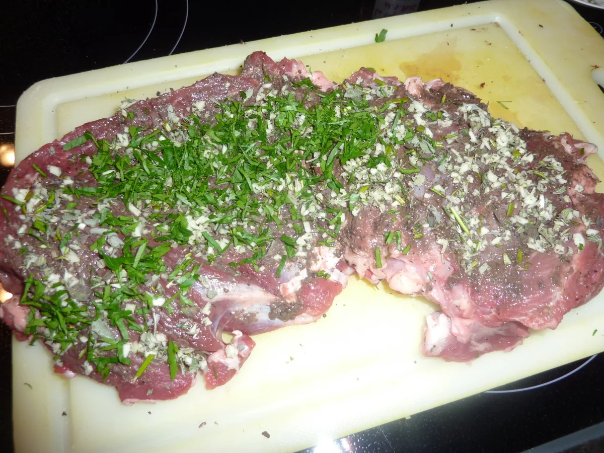 Rezept: Lammgigot mit Tapenade & Kräuter Bild Nr. 4 Lammgigot mit Tapenade & Kräuter - Rezept - Bild Nr. 4