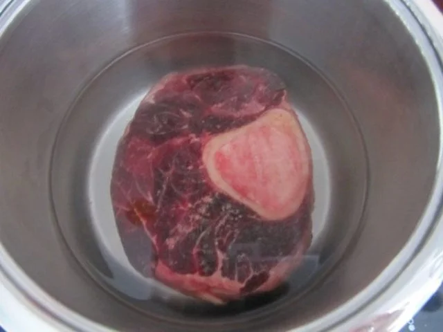 Rezept: Sellerie Spinat Schaumwein Suppe Bild Nr. 3 Sellerie Spinat Schaumwein Suppe - Rezept - Bild Nr. 3