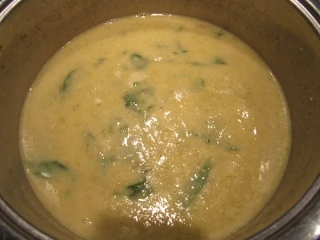 Rezept: Sellerie Spinat Schaumwein Suppe Bild Nr. 10 Sellerie Spinat Schaumwein Suppe - Rezept - Bild Nr. 10