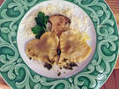 Hausgemachte Ravioli mit Steinpilz-Ricotta-Füllung in Salbeibutter - Rezept