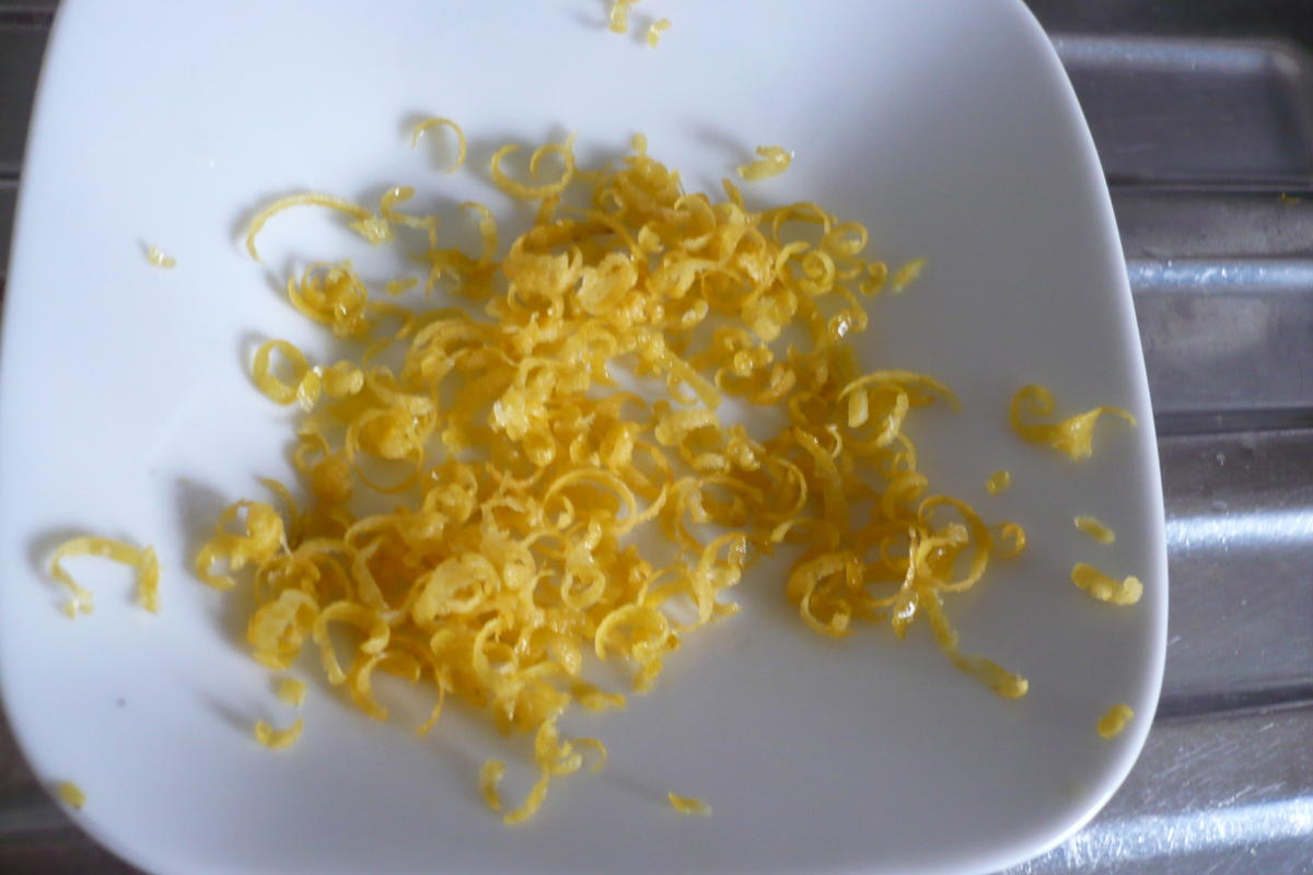 Spaghetti mit Zitronen - Sellerie - Rahmsoße - Rezept - Bild Nr. 5