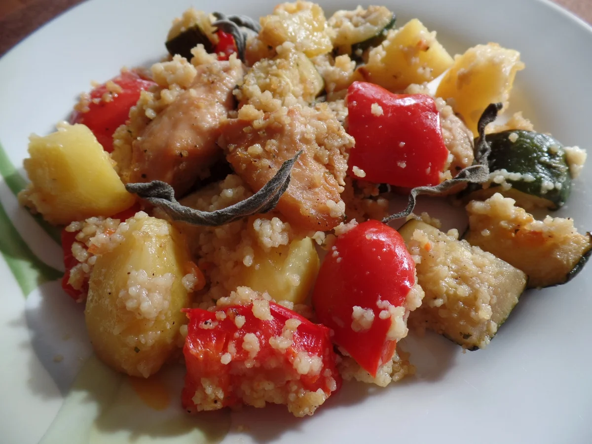 Hähnchenbrust auf Gemüse und Couscous - Rezept