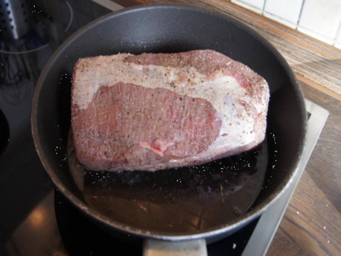 Rinderbraten im Römertopf mit grünen Bohnen und Knusper-Kroketten ...