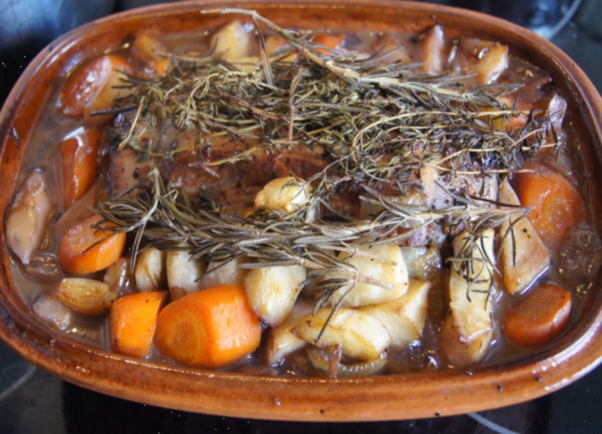 Rinderbraten im Römertopf mit grünen Bohnen und Knusper-Kroketten - Rezept - Bild Nr. 10