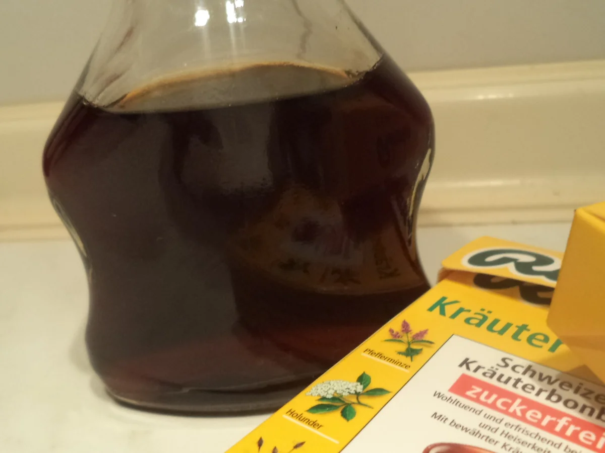 Kräutersirup ohne Zucker - Rezept