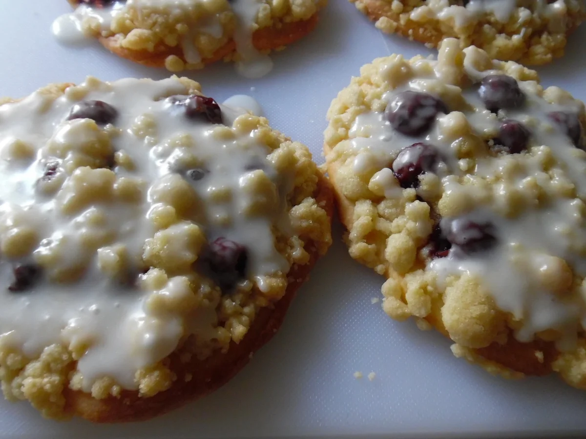 Kirsch-Streusel-Taler - Rezept - Bild Nr. 2