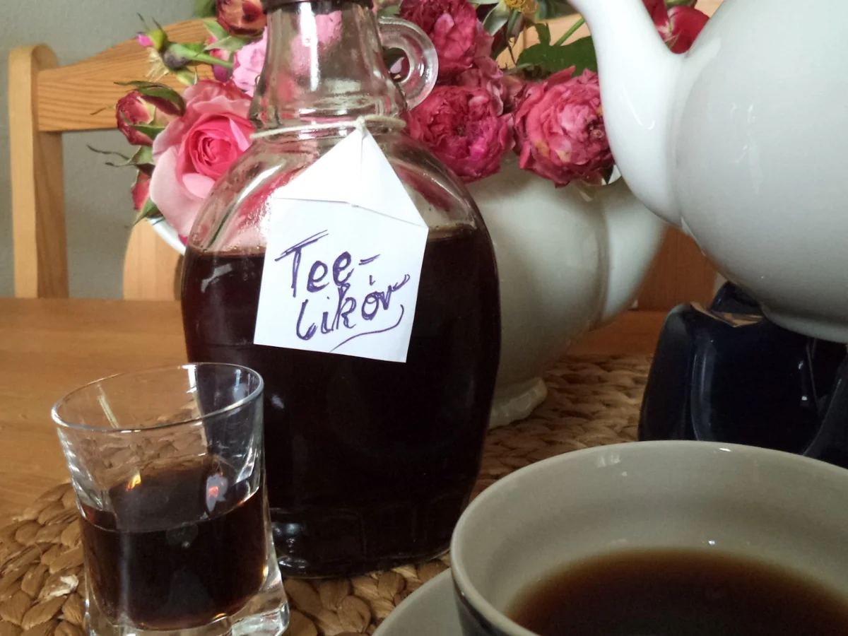 Chrisis Teelikör - Rezept