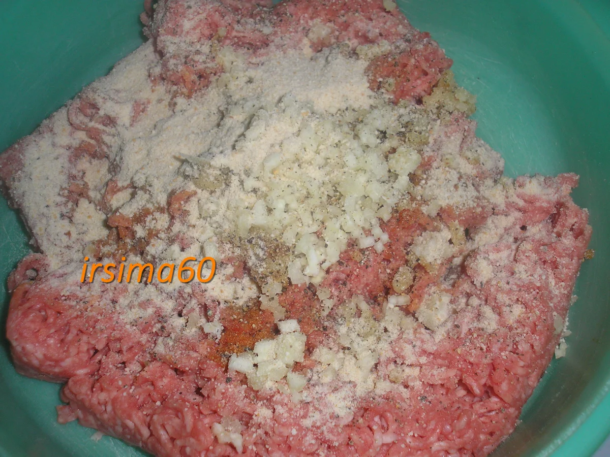 Gefüllte Hackfleischrolle unter Bacon versteckt - Rezept - Bild Nr. 5