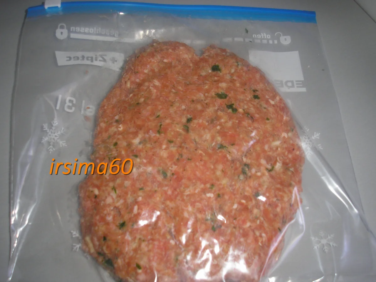 Gefüllte Hackfleischrolle unter Bacon versteckt - Rezept - Bild Nr. 6