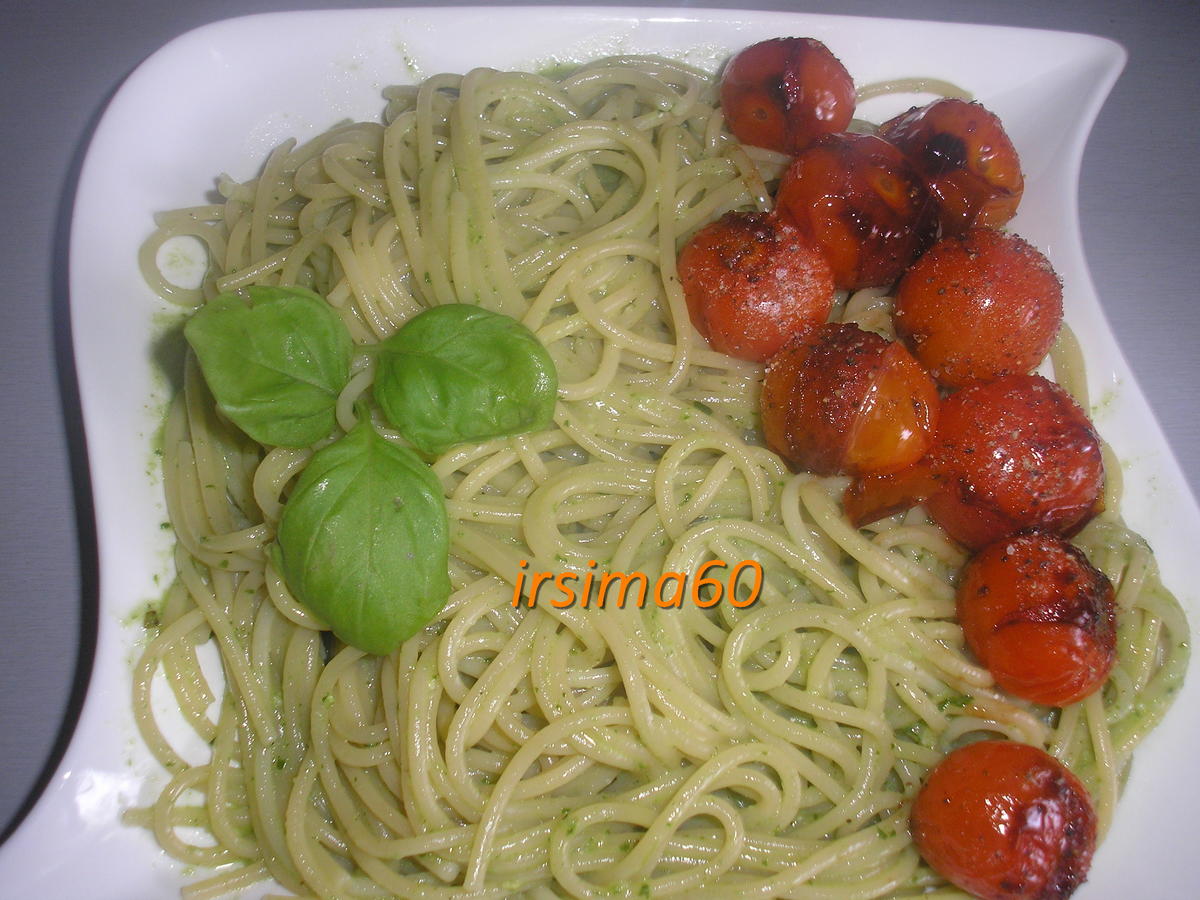 Spaghetti mit Pesto alla Genovese - Rezept - Bild Nr. 2