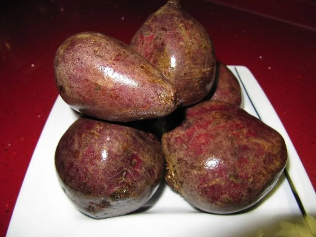 Schulterbraten mit Rote Bete Gemüse und Barbie Pürree - Rezept - Bild Nr. 2