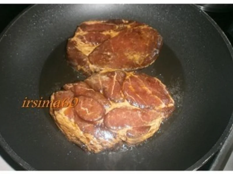Rezept: Karamellisierte Nackensteaks Bild Nr. 4 Karamellisierte Nackensteaks - Rezept - Bild Nr. 4