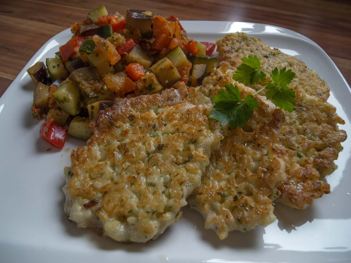 Rezept: Reisplätzchen mit Ratatouille Reisplätzchen mit Ratatouille - Rezept