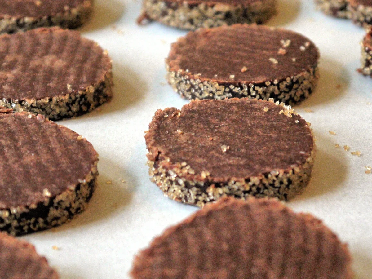 Rezept: Schokoladen-Heidesand mit Tonkabohne Bild Nr. 12 Schokoladen-Heidesand mit Tonkabohne - Rezept - Bild Nr. 12