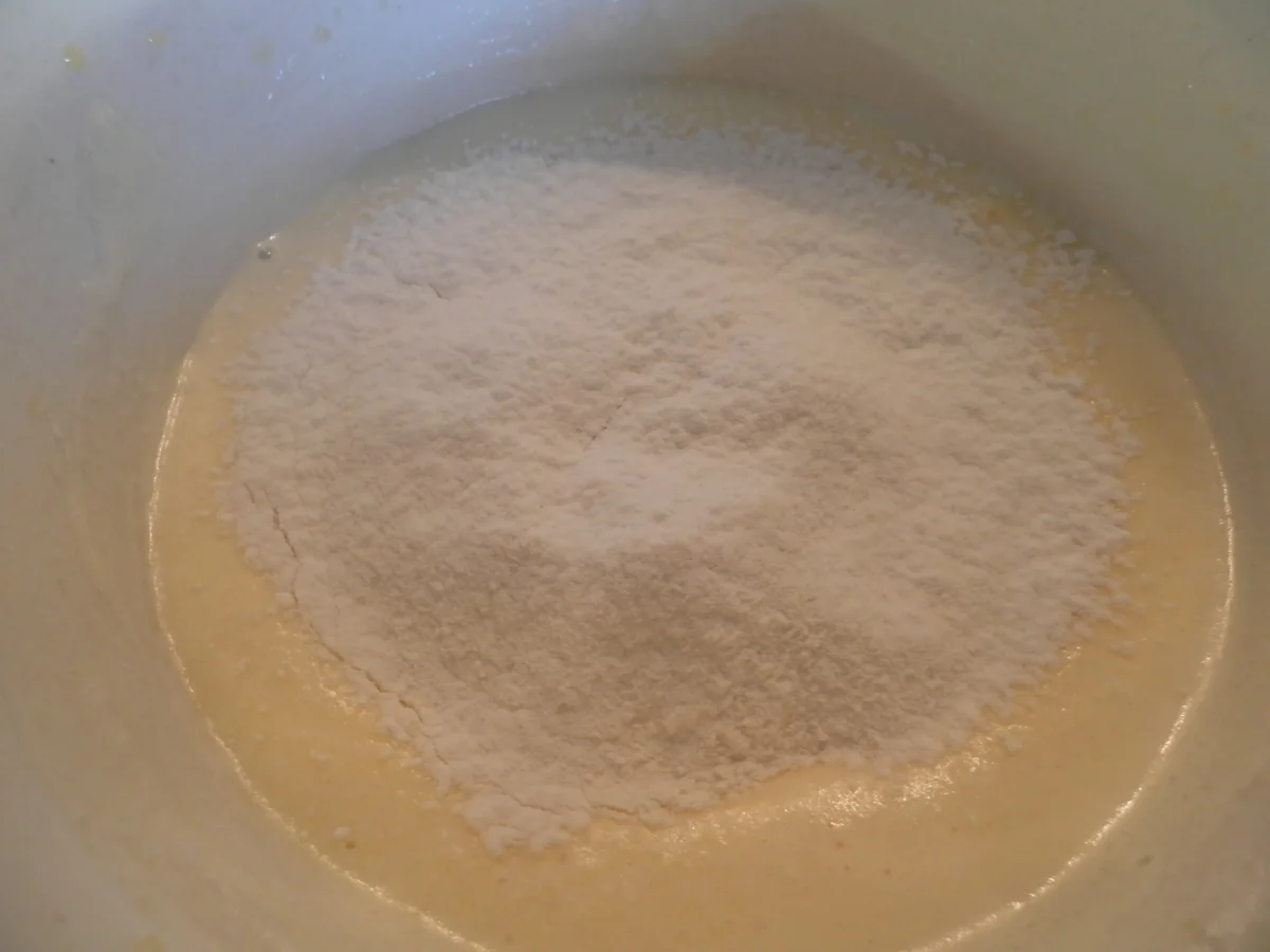 Quark - Sahne - Torte mit Himbeeren und Heidelbeeren - Rezept - Bild Nr. 7