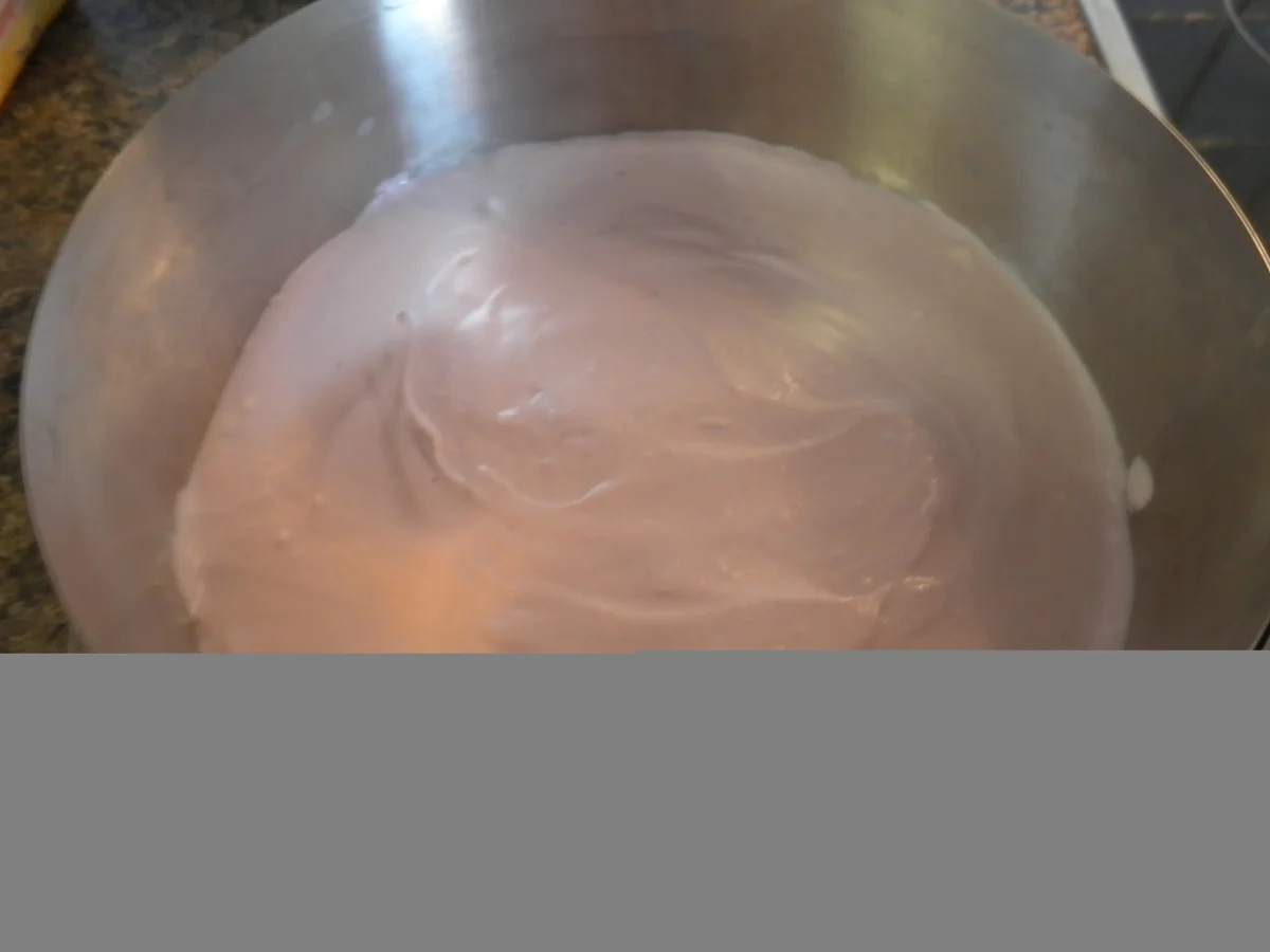 Quark - Sahne - Torte mit Himbeeren und Heidelbeeren - Rezept - Bild Nr. 14