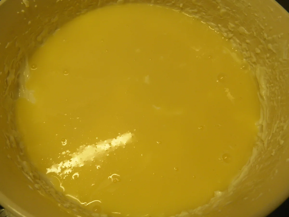 Quark - Sahne - Torte mit Himbeeren und Heidelbeeren - Rezept - Bild Nr. 17