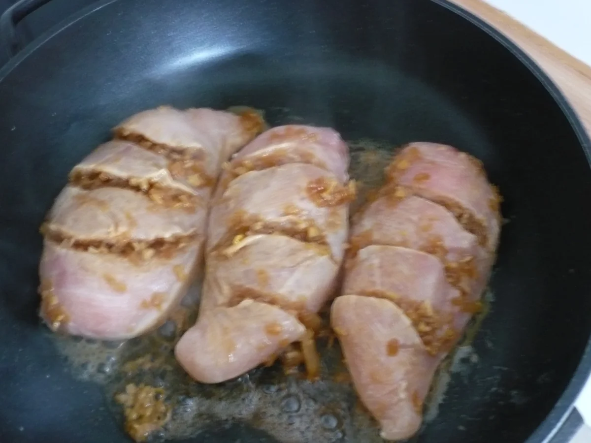 Rezept: Zitronen - Ingwer - Hähnchen mit gebratenem Spargel Bild Nr. 10 Zitronen - Ingwer - Hähnchen mit gebratenem Spargel - Rezept - Bild Nr. 10