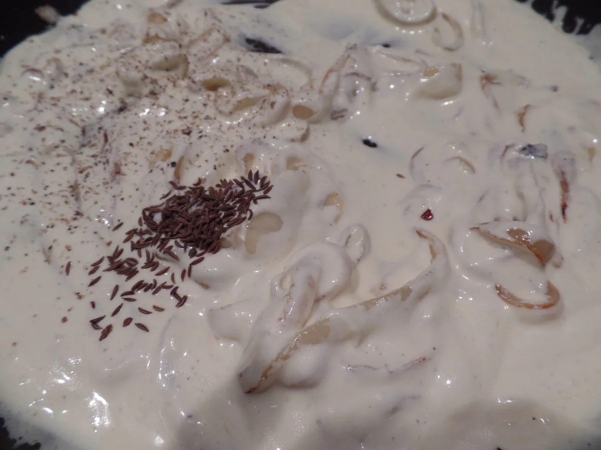 Rezept: Zwiebel-Speck-Kuchen Bild Nr. 5 Zwiebel-Speck-Kuchen - Rezept - Bild Nr. 5