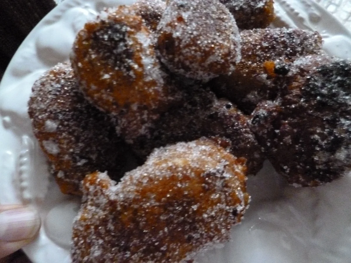 Rezept: Mandelmutzen oder Mutzenmandeln Bild Nr. 2 Mandelmutzen oder Mutzenmandeln - Rezept - Bild Nr. 2