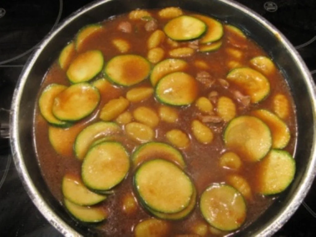 Rezept: Entenbrust mit Zucchini Gemüse à la Biggi Bild Nr. 6 Entenbrust mit Zucchini Gemüse à la Biggi - Rezept - Bild Nr. 6
