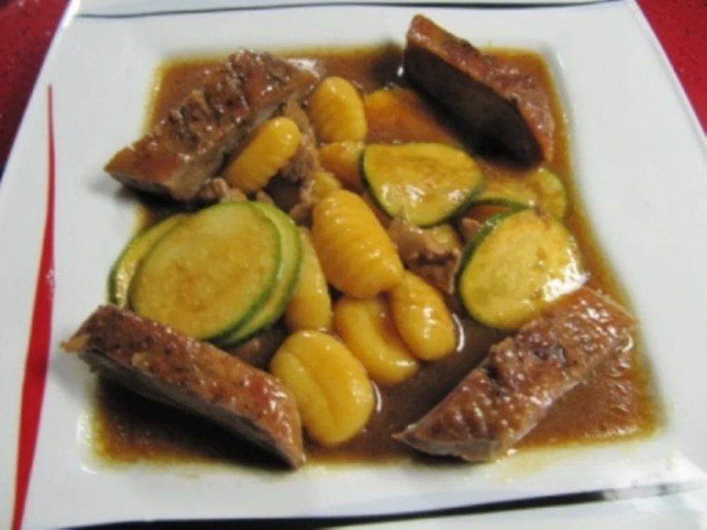 Rezept: Entenbrust mit Zucchini Gemüse à la Biggi Bild Nr. 9 Entenbrust mit Zucchini Gemüse à la Biggi - Rezept - Bild Nr. 9