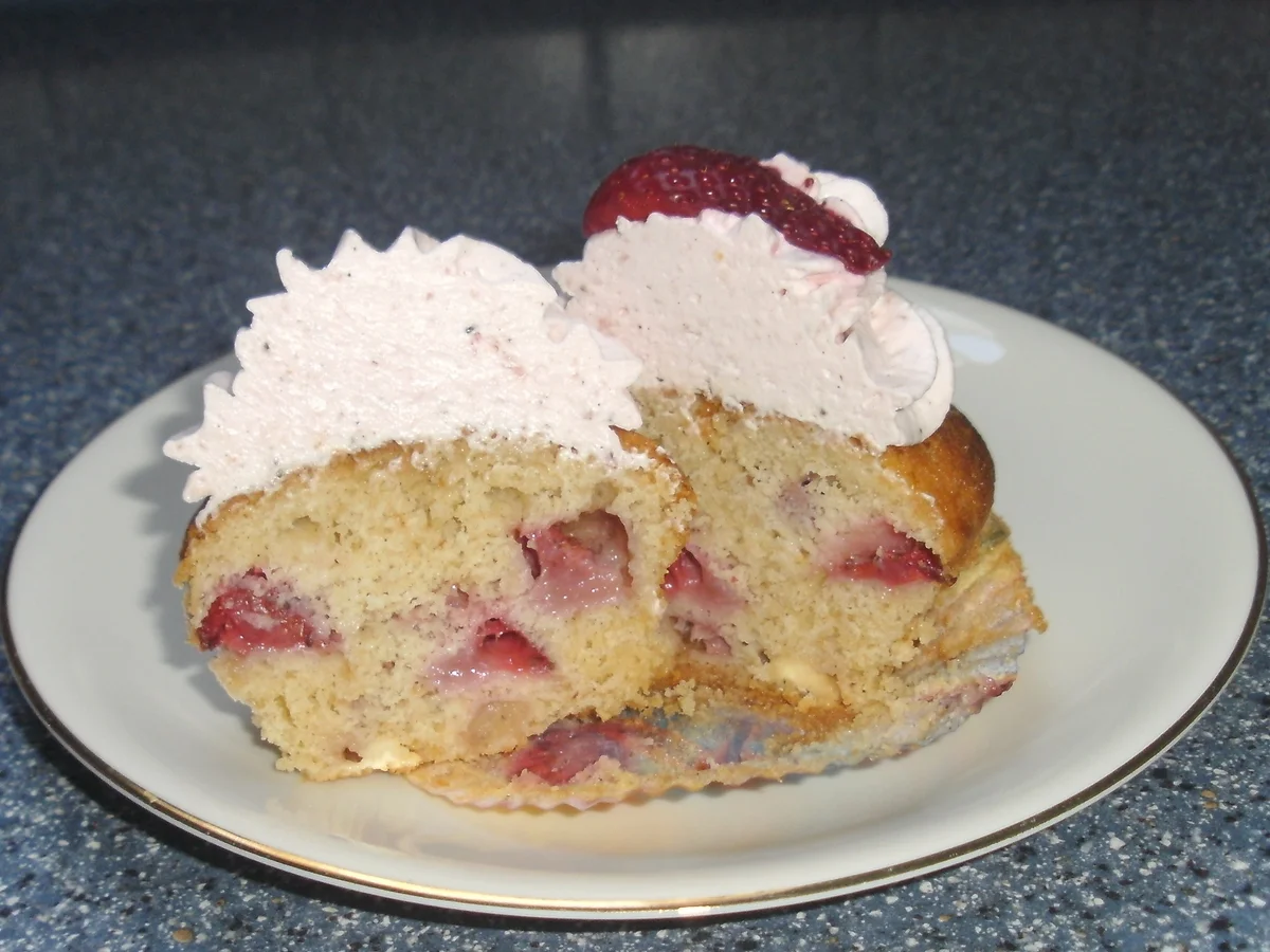 Erdbeer Cupcakes - Rezept - Bild Nr. 3