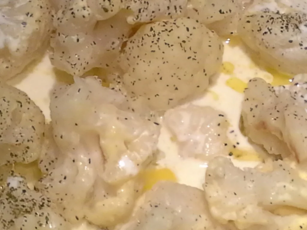 Rezept: Putenfilet Gulasch mit Blumenkohl und Pilzsosse à la Biggi Bild Nr. 13 Putenfilet Gulasch mit Blumenkohl und Pilzsosse à la Biggi - Rezept - Bild Nr. 13