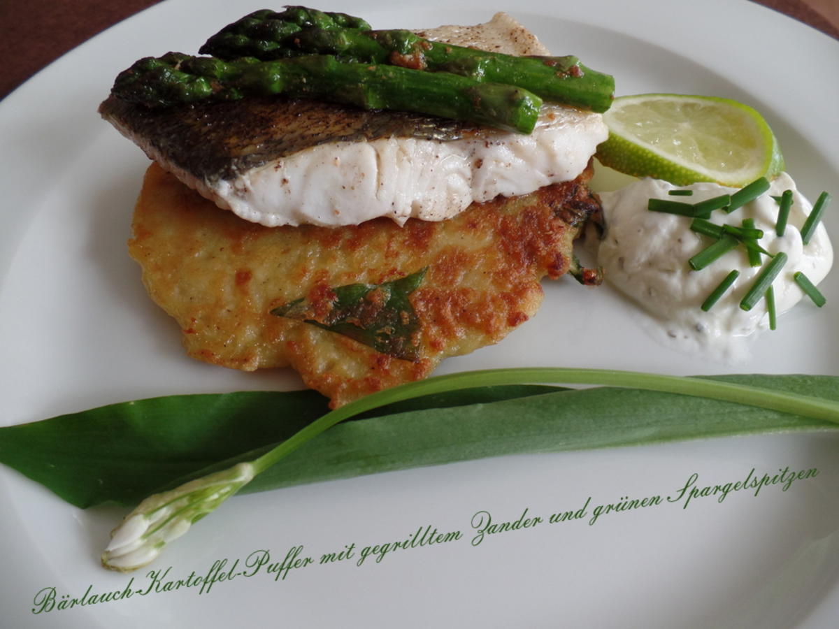 Bilder für Bärlauch-Kartoffel-Puffer mit gegrilltem Zander und grünen Spargelspitzen - Rezept