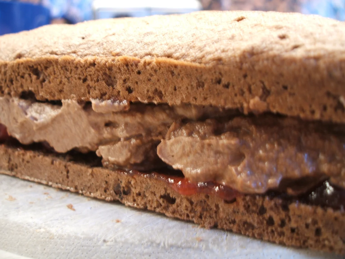 Backen: Schokosahne-Kirsch-Schnitten - Rezept - Bild Nr. 6