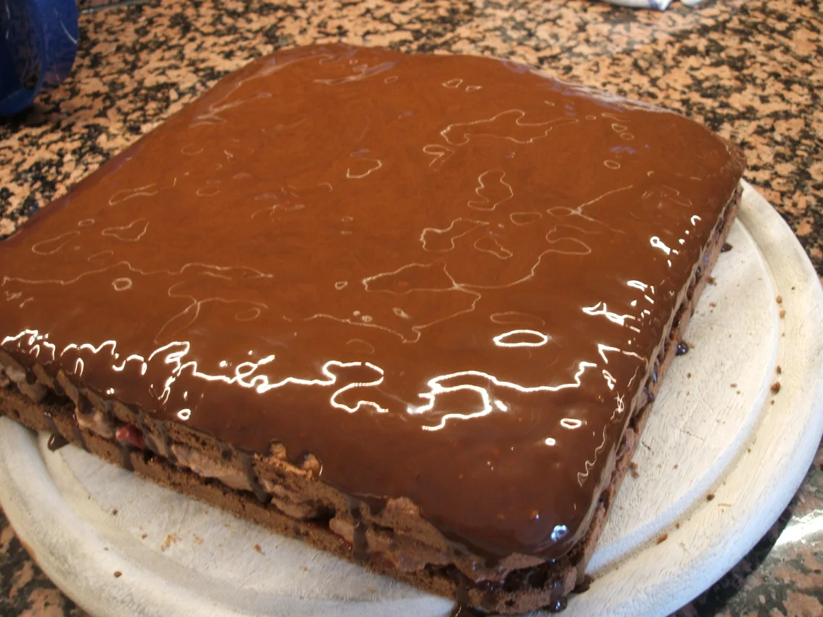 Backen: Schokosahne-Kirsch-Schnitten - Rezept - Bild Nr. 7