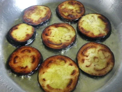 Geschmorte Lammhaxe mit Auberginen und Tomaten - Rezept - Bild Nr. 2