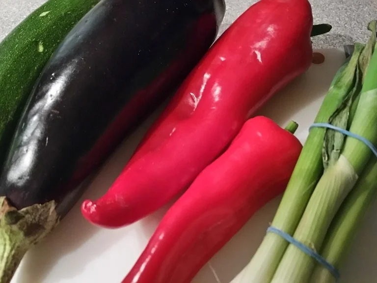 Rezept: Minutenschnitzel mit Gemüsepfanne à la Biggi Minutenschnitzel mit Gemüsepfanne à la Biggi - Rezept