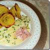 Spargeln, Kartoffel-Rosen, Prager Schinken und  Sauce Hollandaise - Rezept