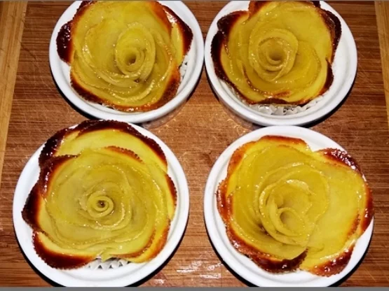 Spargeln, Kartoffel-Rosen, Prager Schinken und  Sauce Hollandaise - Rezept - Bild Nr. 6