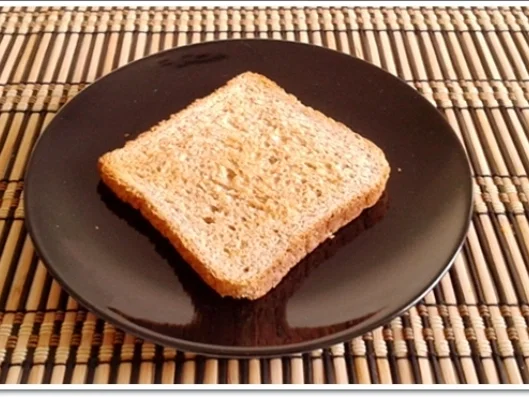 Glücksbringer –Toastbrot mit Käse, Paprika, Papayakernen und  Marienkäfer - Rezept - Bild Nr. 8