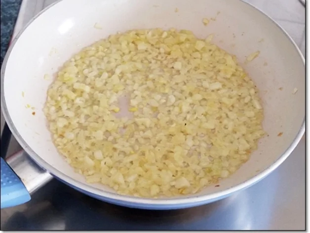 Spanakopita – Dreieck,- nach Art des Hauses - Rezept - Bild Nr. 7