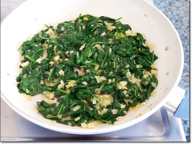Spanakopita – Dreieck,- nach Art des Hauses - Rezept - Bild Nr. 8