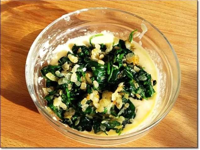 Spanakopita – Dreieck,- nach Art des Hauses - Rezept - Bild Nr. 11