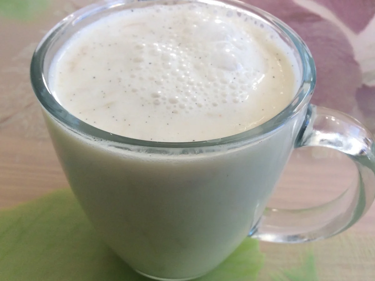 Apfel-Rhabarber-Lassi - Rezept - Bild Nr. 2