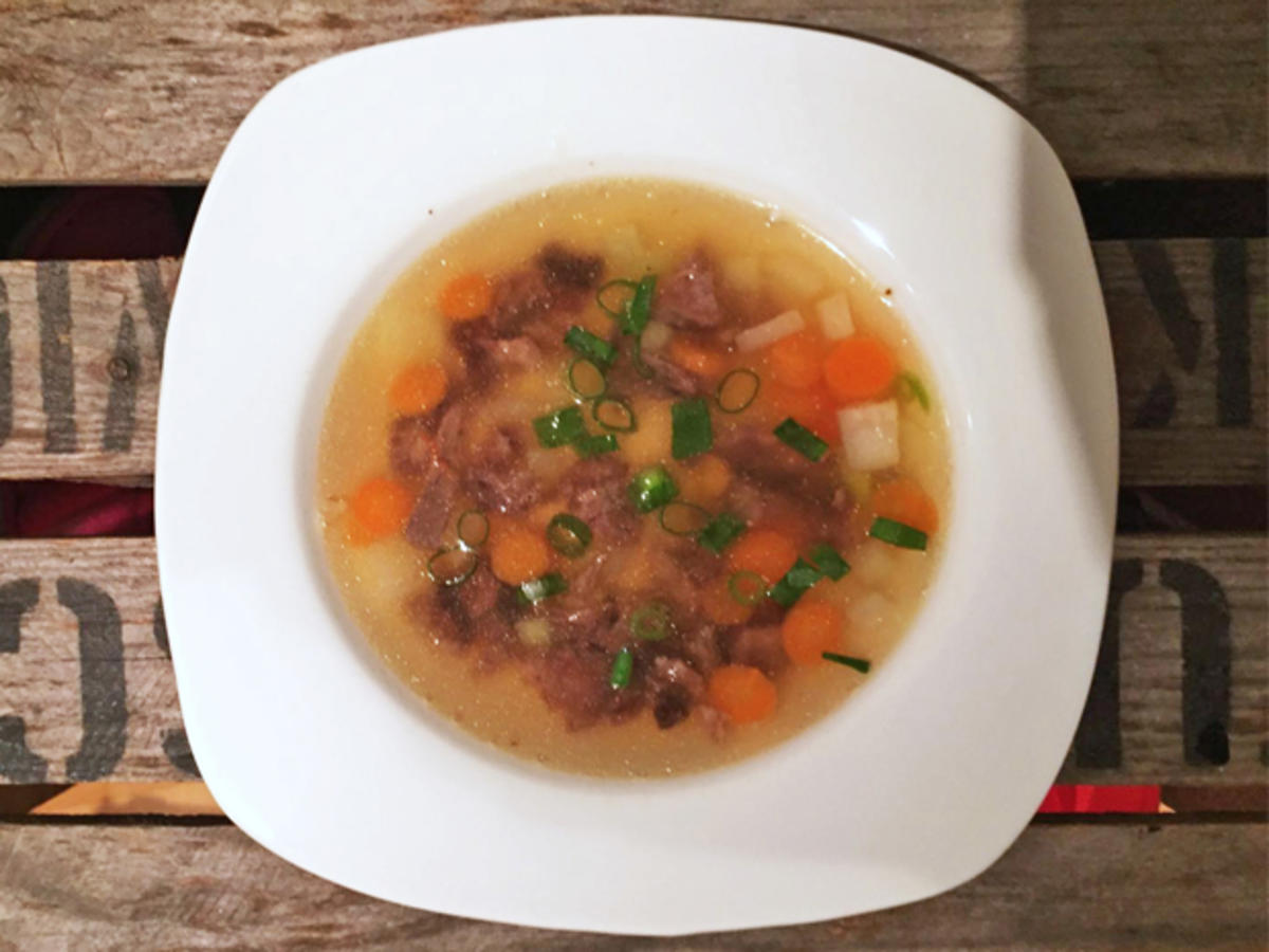 Bilder für Klare Ochsenschwanzsuppe - Rezept